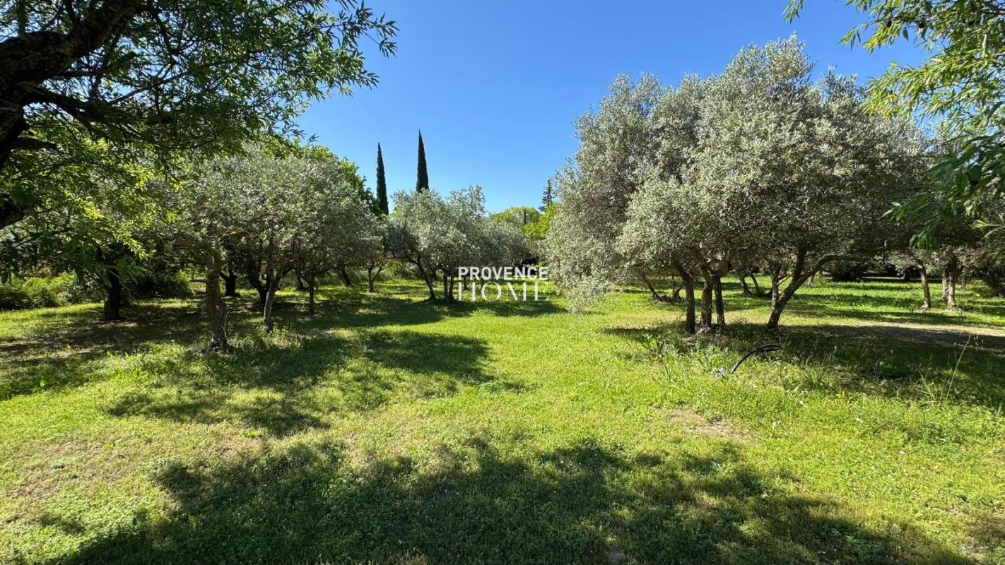Vente Terrain constructible Gordes Provence Home