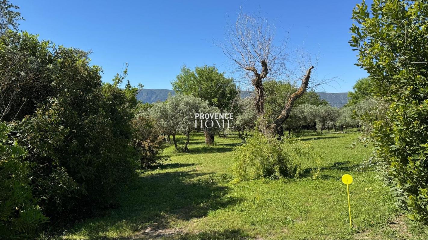 Vente Terrain constructible Gordes Provence Home