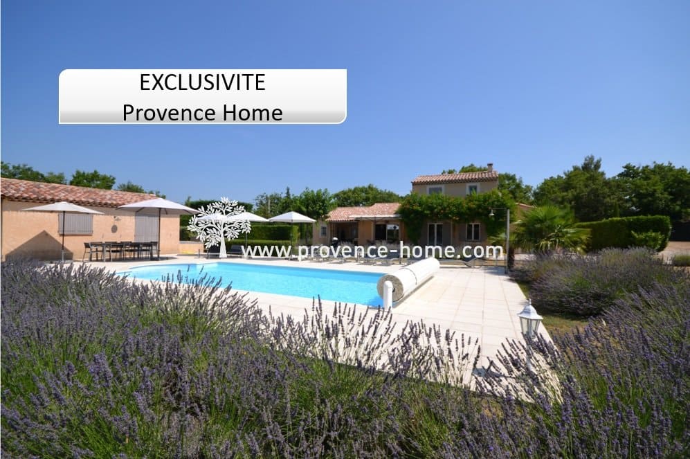 Immobilier à Lacoste, village dans le Luberon Provence Home Vaucluse