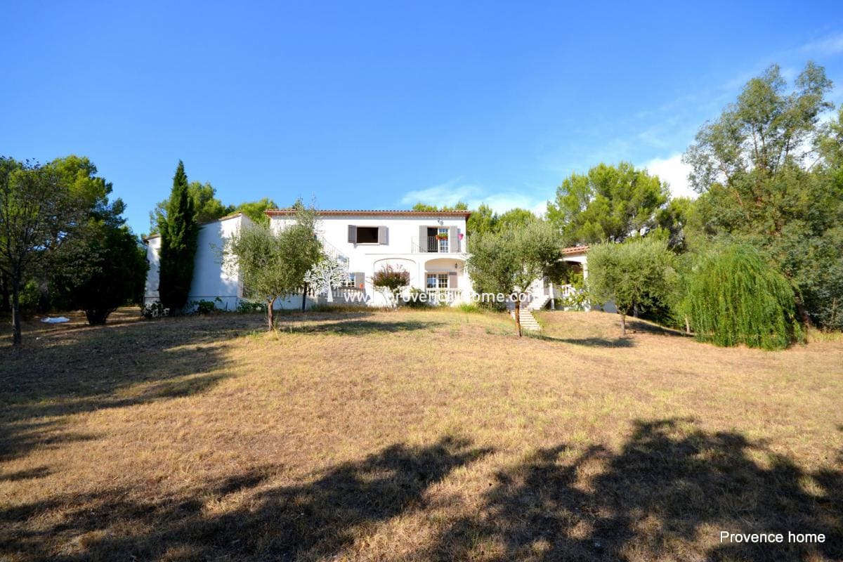 Immobilier à village du Vaucluse Provence Home