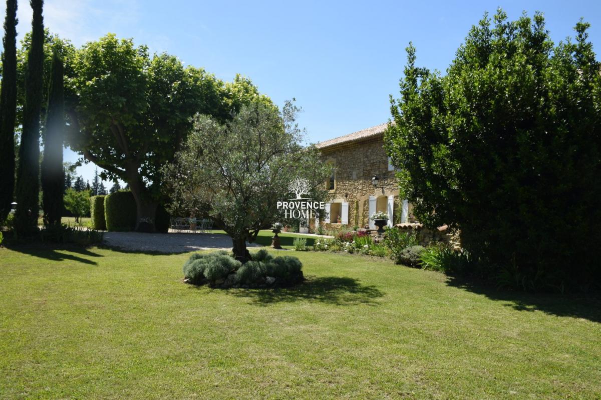 Vente Mas Robion Provence Home